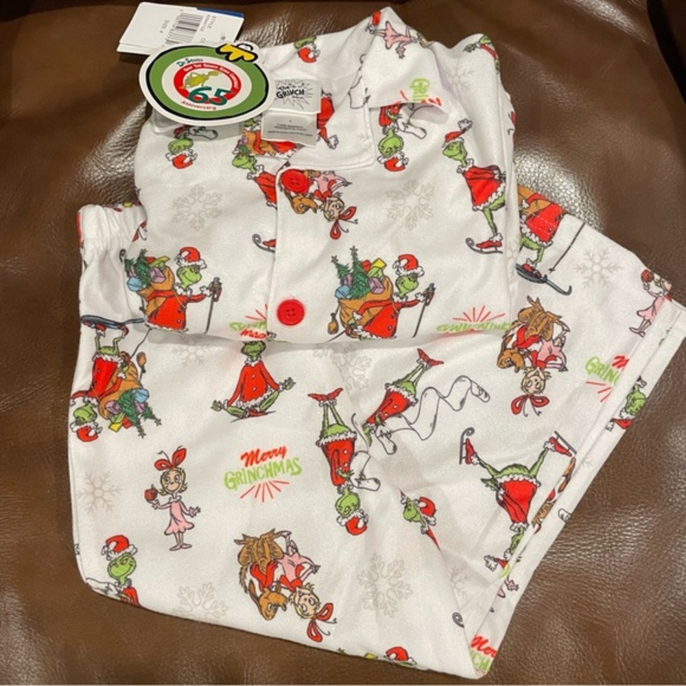 Dr. Seuss How The Grinch Stole Christmas Flannel Pajama Set Size 4 BRAND NEW!